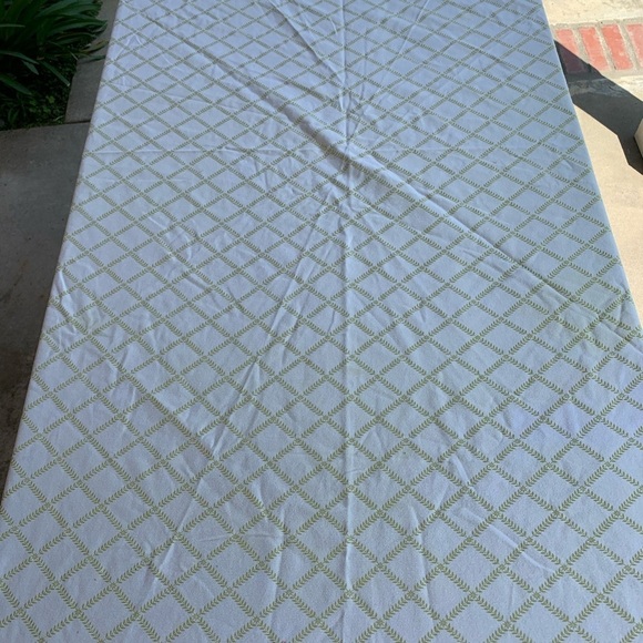 Table cloths - Picture 3 of 7